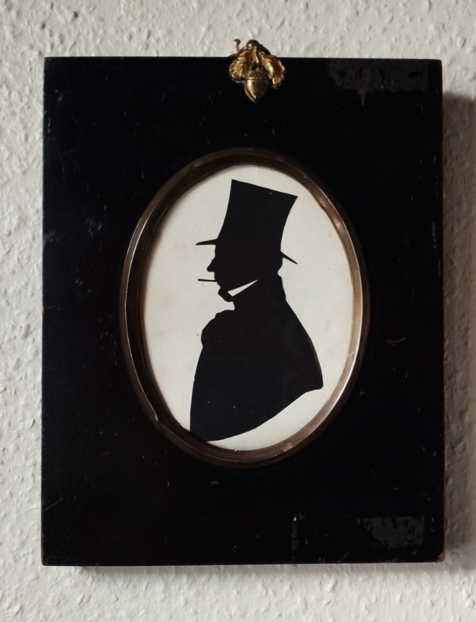 Hand cut silhouette of a gentleman in top hat and cigar (12).jpg